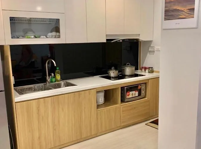 Golden Sunshine Studio-sea View &nelflix Free Apartment Ha Long