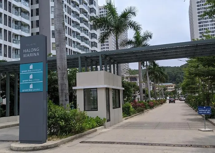 Apartment Golden Sunshine Studio-sea View &nelflix Free Ha Long